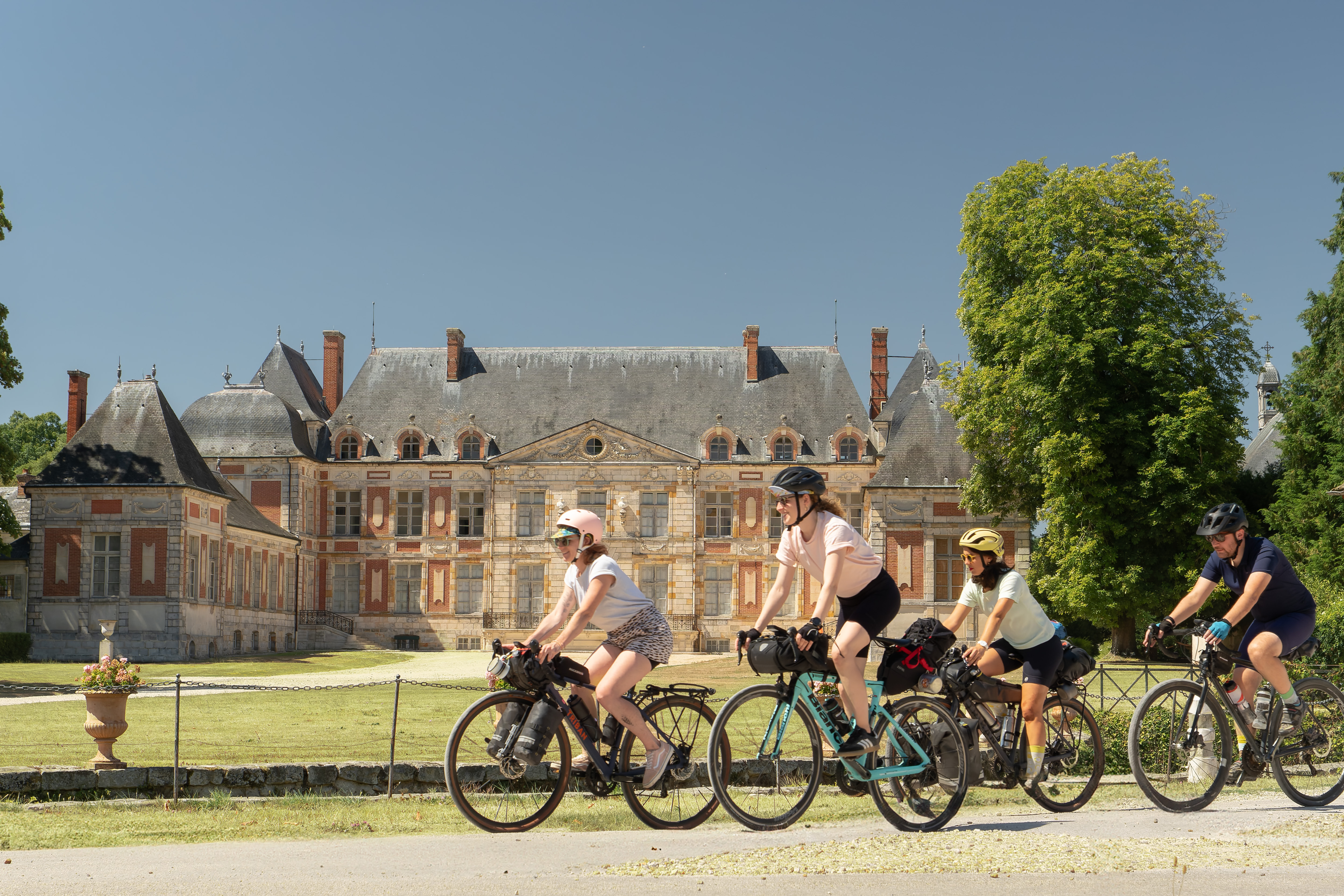 Crédit photo : Alexandre Leroy - Château de Courson – Boucle cyclable de la CCPL via La Véloscénie – Essonne Tourisme